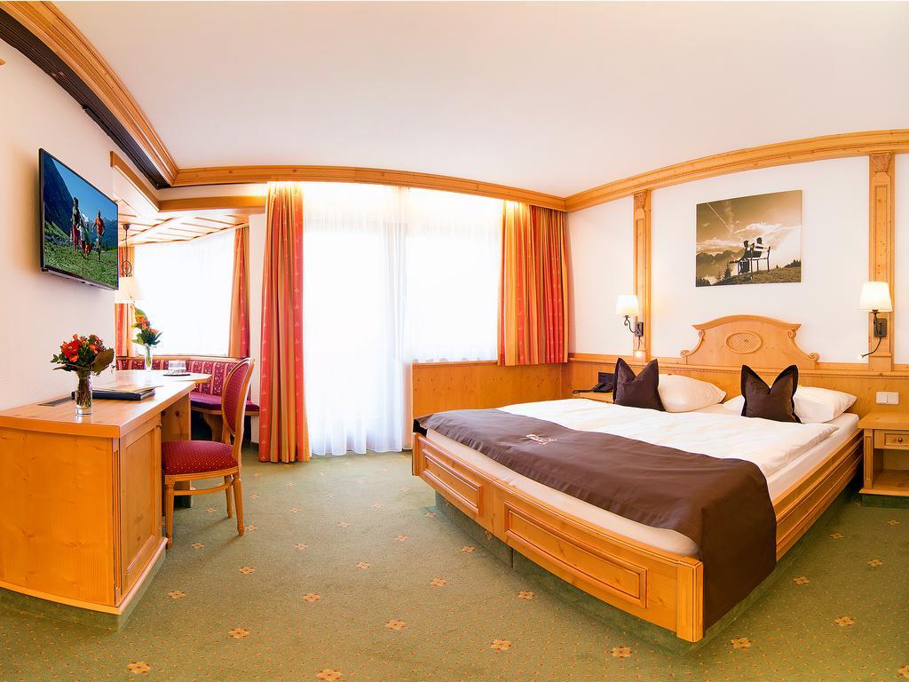 Alpenhotel Tirolerhof Neustift im Stubaital Exteriör bild