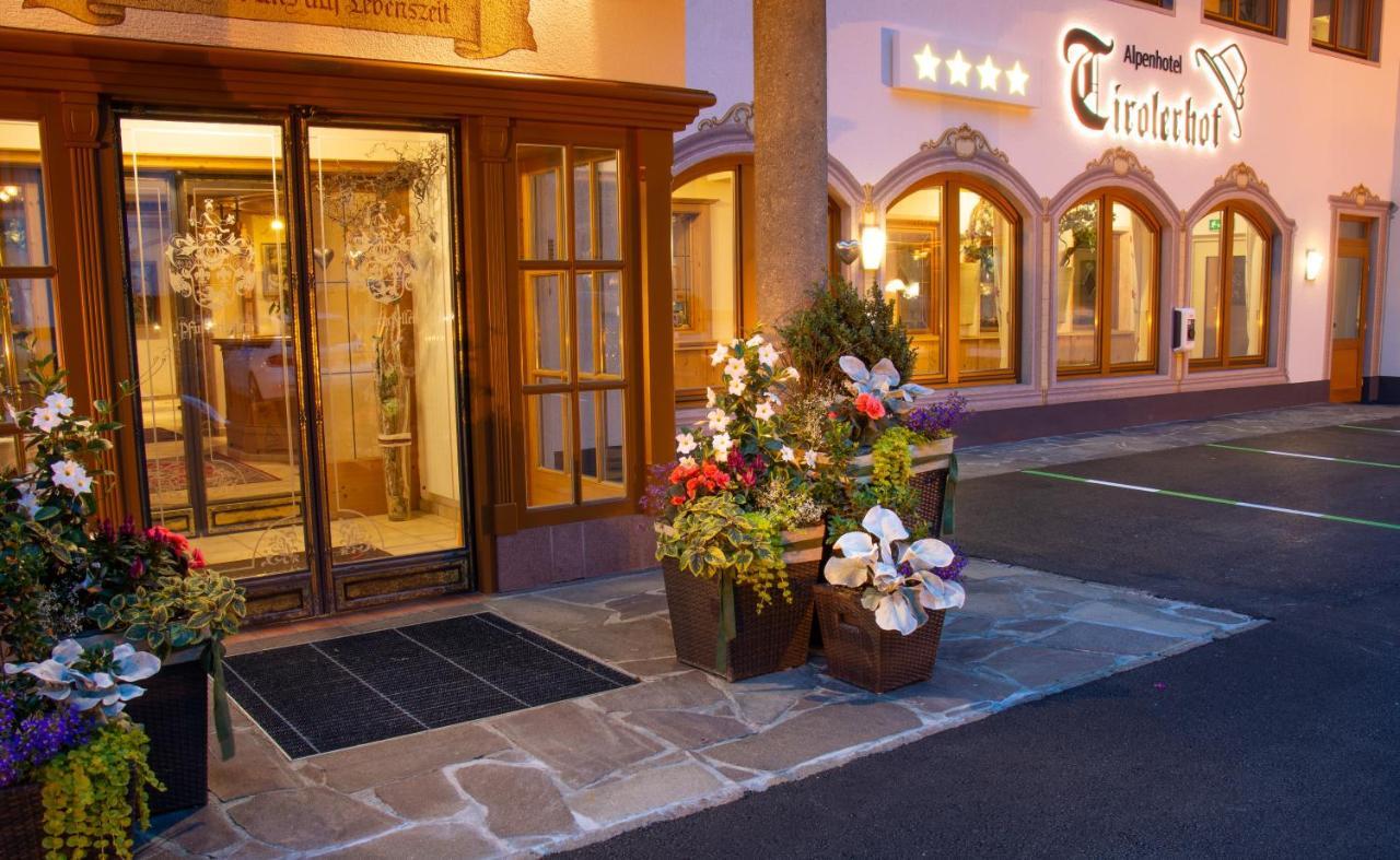 Alpenhotel Tirolerhof Neustift im Stubaital Exteriör bild
