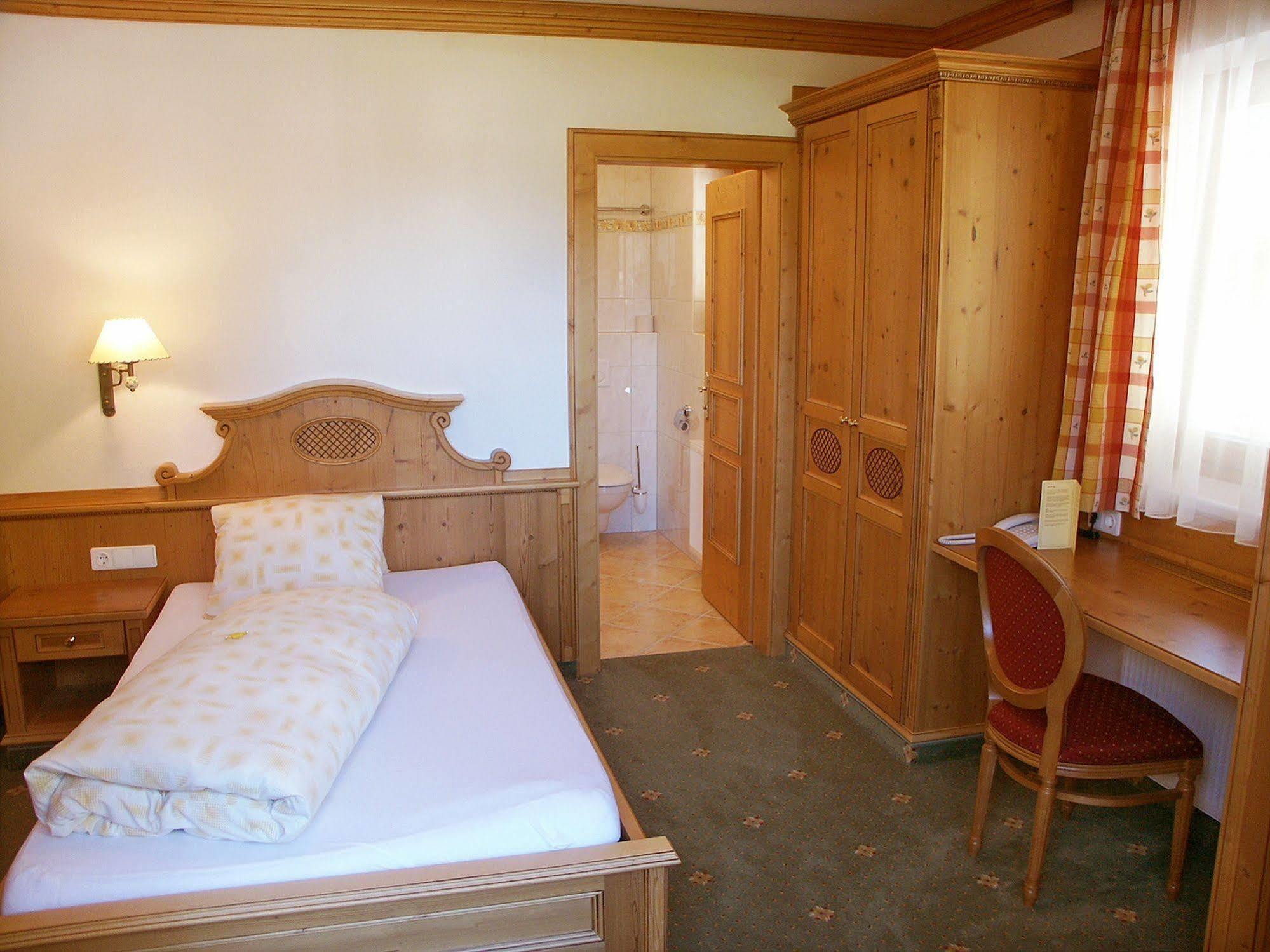Alpenhotel Tirolerhof Neustift im Stubaital Exteriör bild