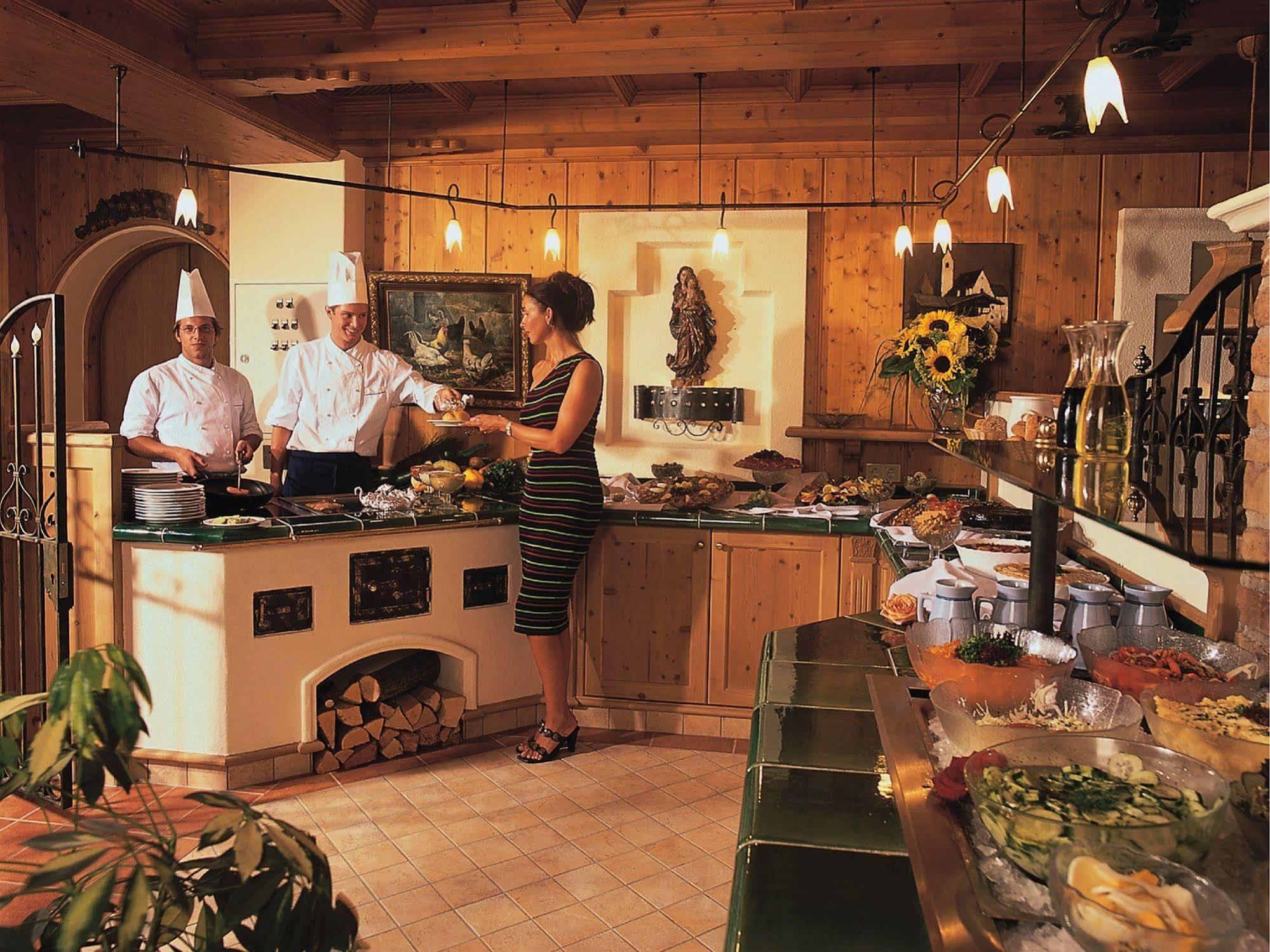 Alpenhotel Tirolerhof Neustift im Stubaital Exteriör bild
