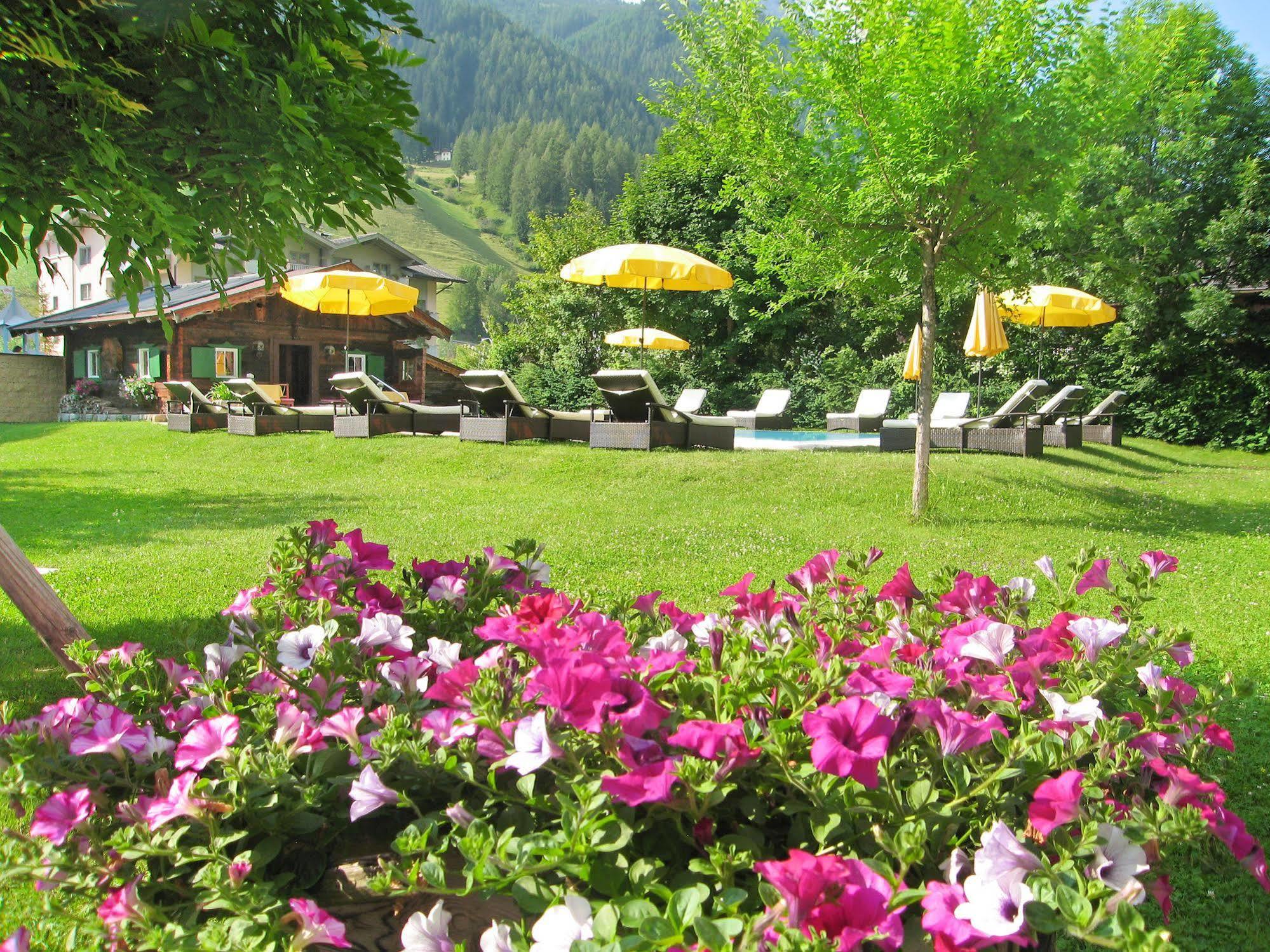 Alpenhotel Tirolerhof Neustift im Stubaital Exteriör bild