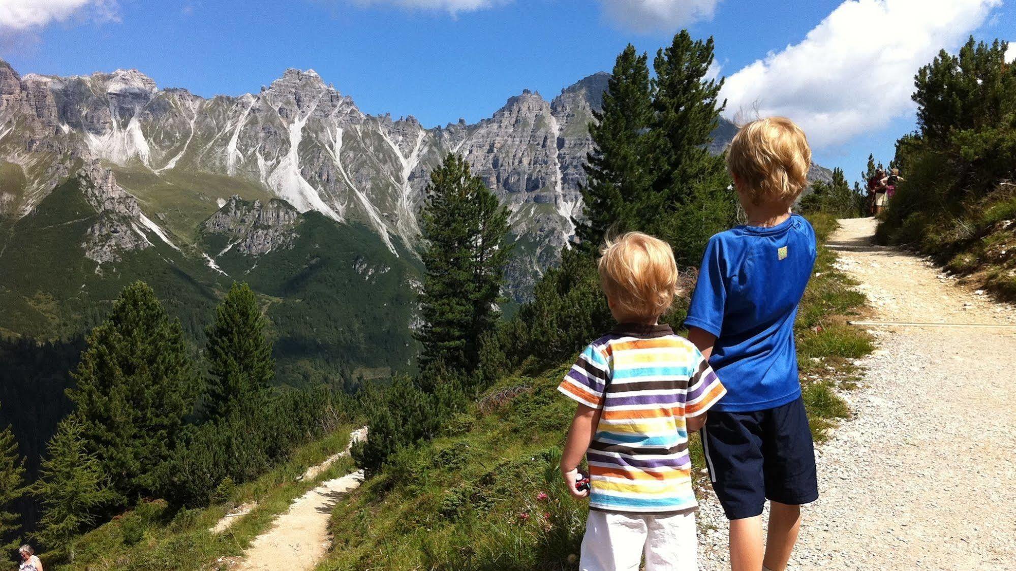 Alpenhotel Tirolerhof Neustift im Stubaital Exteriör bild